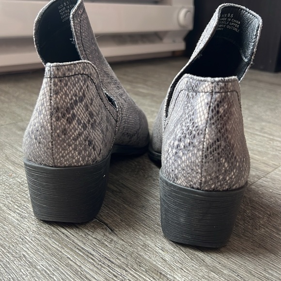 Volatile Booties - Picture 4 of 13